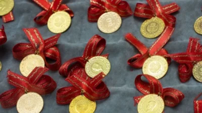 Altın neden düşüyor? İşte düşüşün nedenleri…