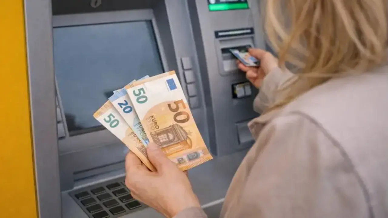 Belçika’da ATM sayısı artırılacak, süpermarketlerde para çekilebilecek