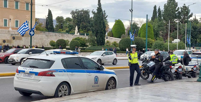 Στον εισαγγελέα ο 89χρονος που τραυμάτισε 5 υπαλλήλους σε ΕΦΚΑ και Πρωτοδικείο