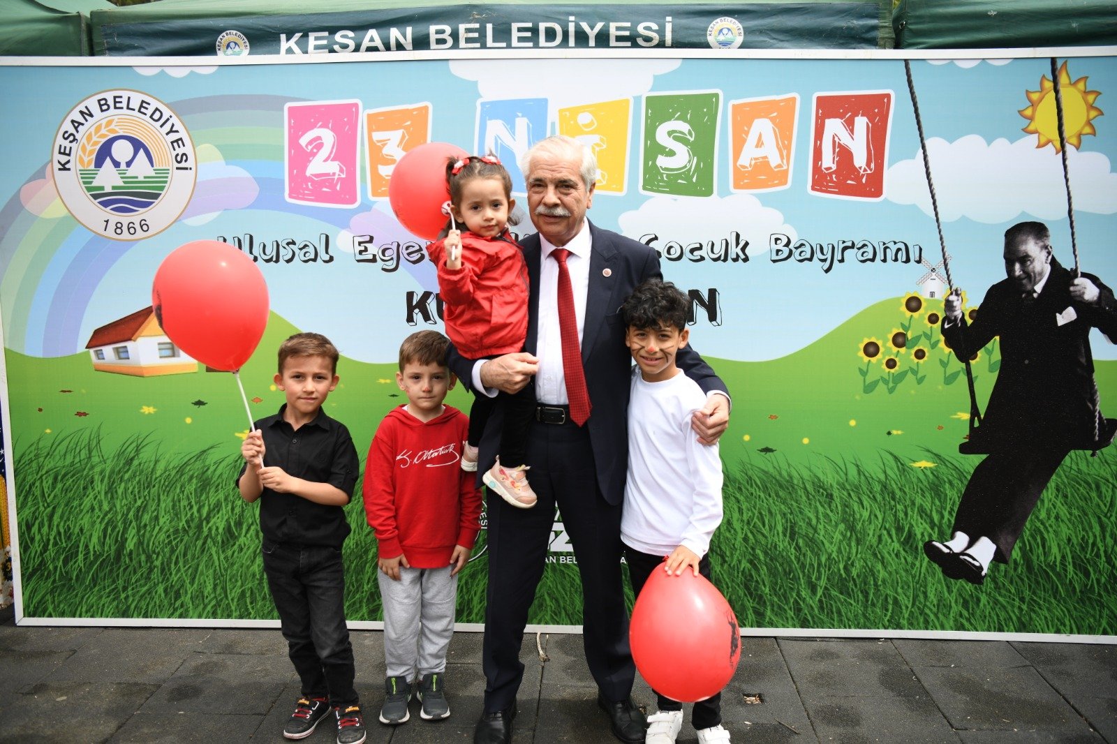 ‘Çocuklarımız en kıymetli hazinemizdir’
