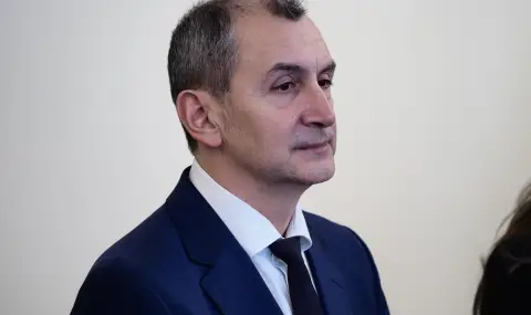Здравният министър: Променяме две наредби, които ще спрат практиките с разликите в цените на нерегистрираните лекарства