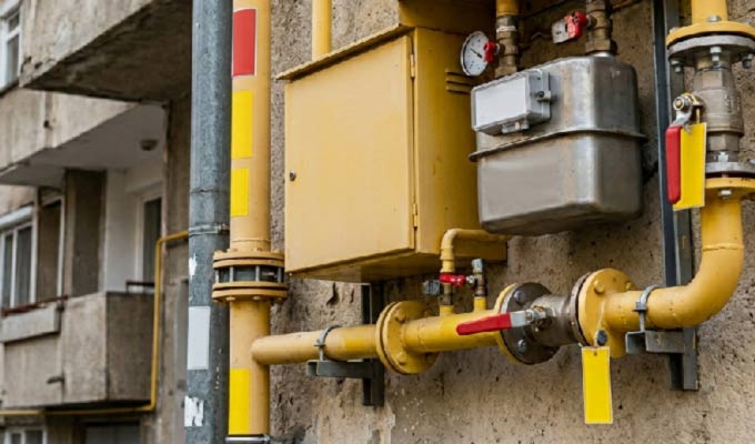 Момчета откраднаха медна тръба от газовата инсталация на жилищен блок