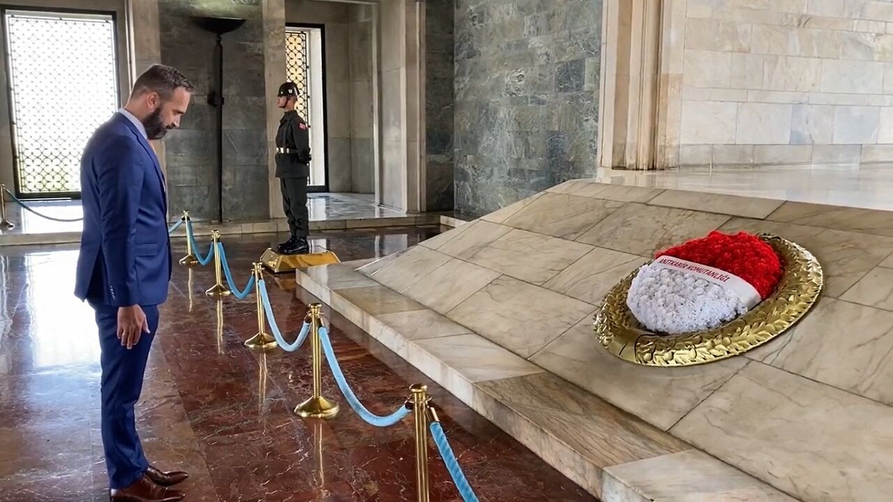 Erik Weststrate: Hakkınızı helal edin. Allah'a emanet olun