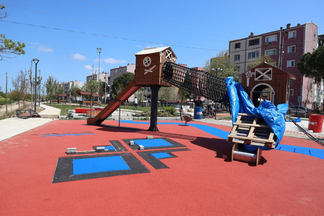 Ferizli Atatürk Parkı açılış için gün sayıyor