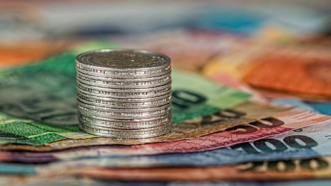 Fransa’da asgari ücrete ara zam mı yapılacak?