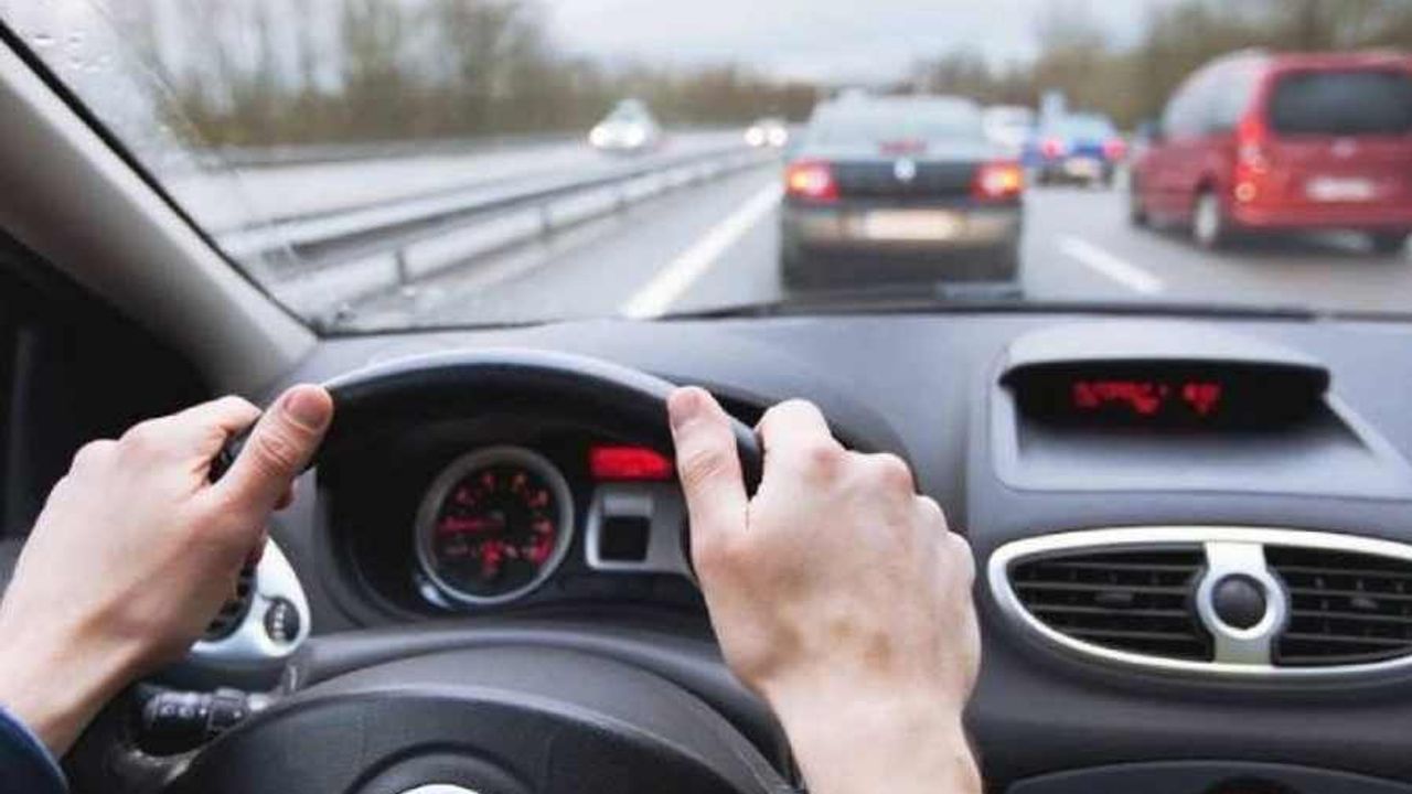 Hollanda’da akaryakıt indirimi yerine yol vergisi indirimi planlanıyor