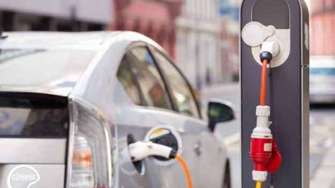 Hollanda’da ikinci el elektrikli araç almak isteyenlere devlet desteği verilecek