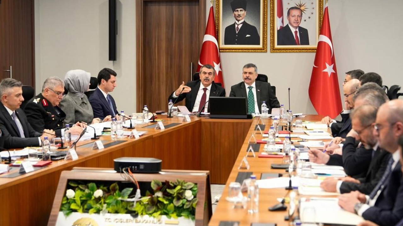 İçişleri Bakanlığı'ndaki 'okul güvenliği' toplantısı başladı
