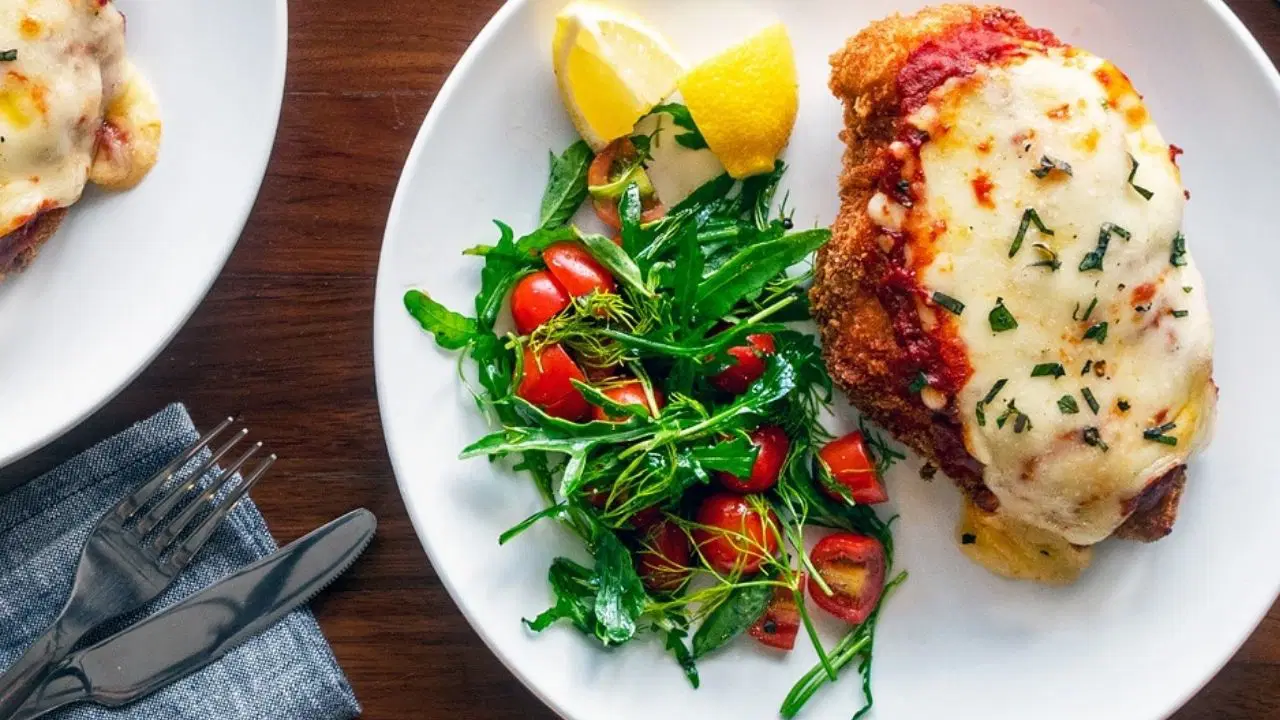 İtalyanların Amerika merkezli lezzeti: Chicken parmigiana