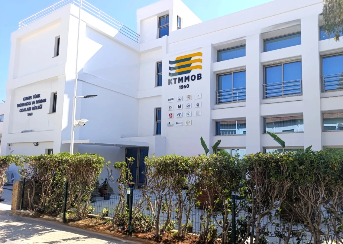 KTMMOB’nin yenilenen hizmet binası yeniden kullanıma açıldı