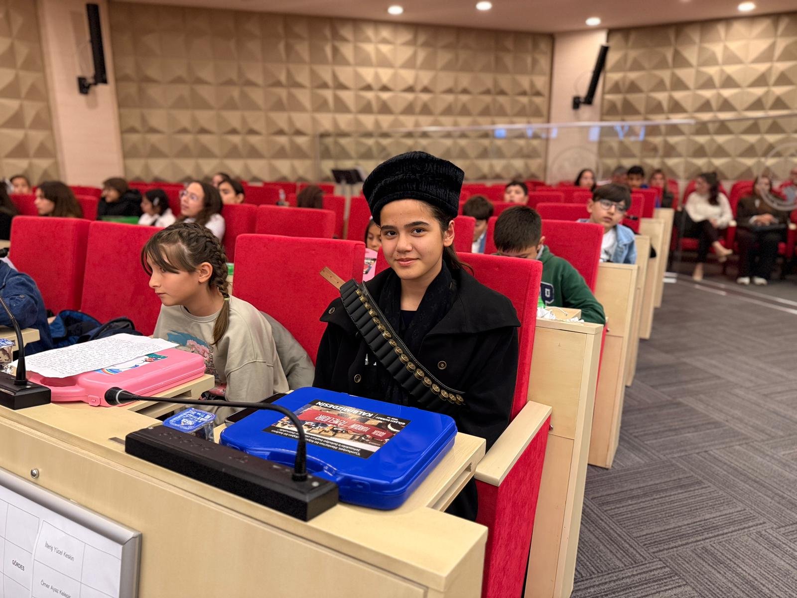 Manisa Büyükşehir Meclisi’nde Söz Miniklerin Oldu