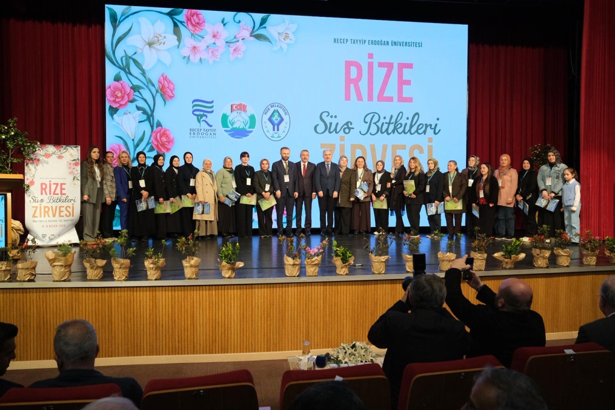 Rize Süs Bitkileri Zirvesi Açılış Programı Gerçekleştirildi