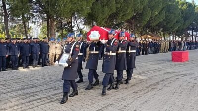 Trafik kazasında hayatını kaybeden uzman çavuş için tören düzenlendi