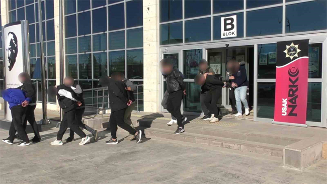 Uşak’ta 6 uyuşturucu satıcısı tutuklandı