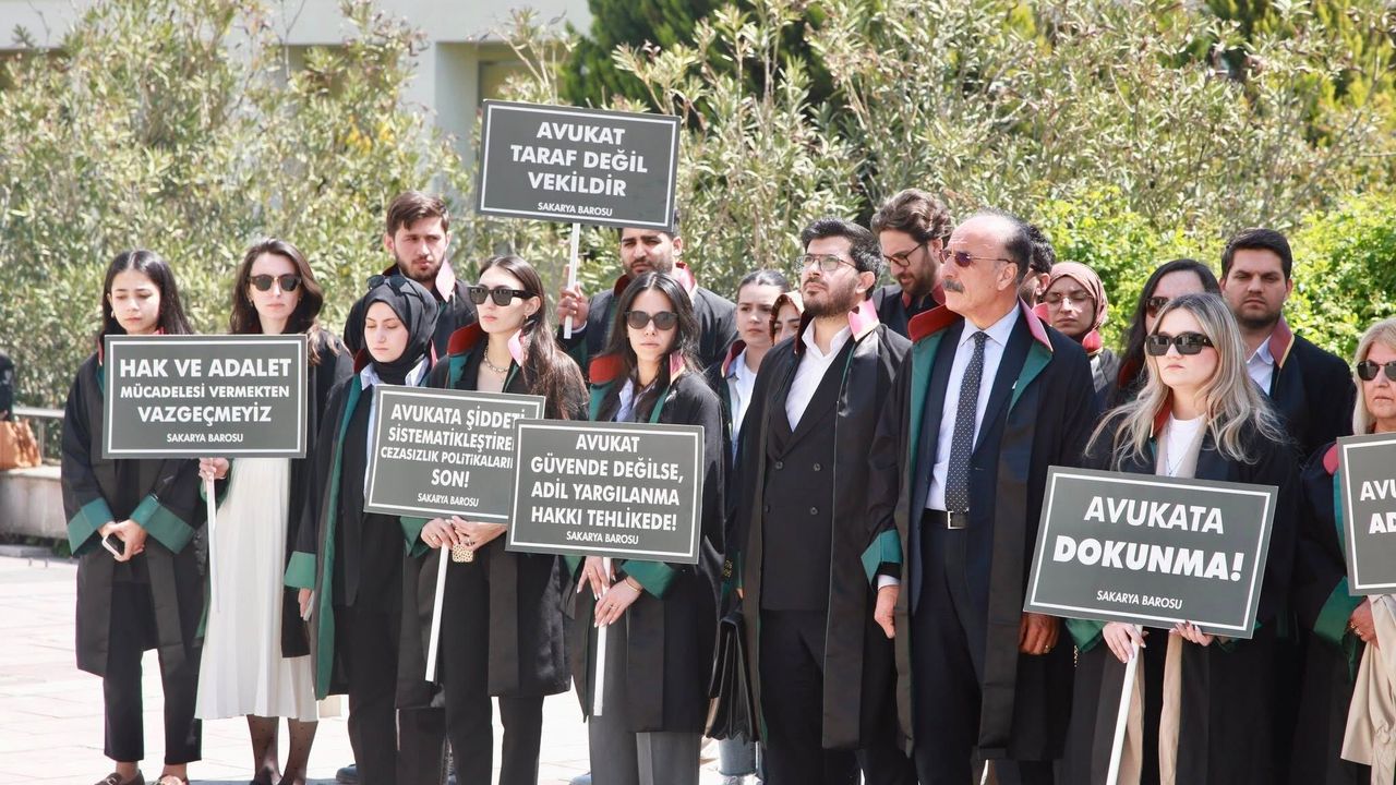 "Yalnızca mesleğimizi yaptığımız için hedefteyiz"