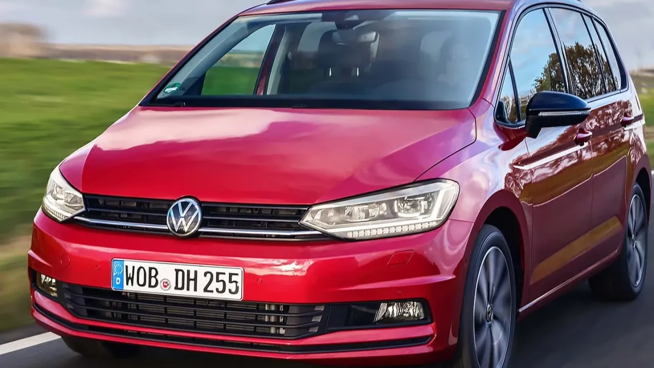 24 Yıllık Efsane Volkswagen Touran Üretimi Bitti 2,3 Milyon Satışlık Dev Model Emekli Oldu