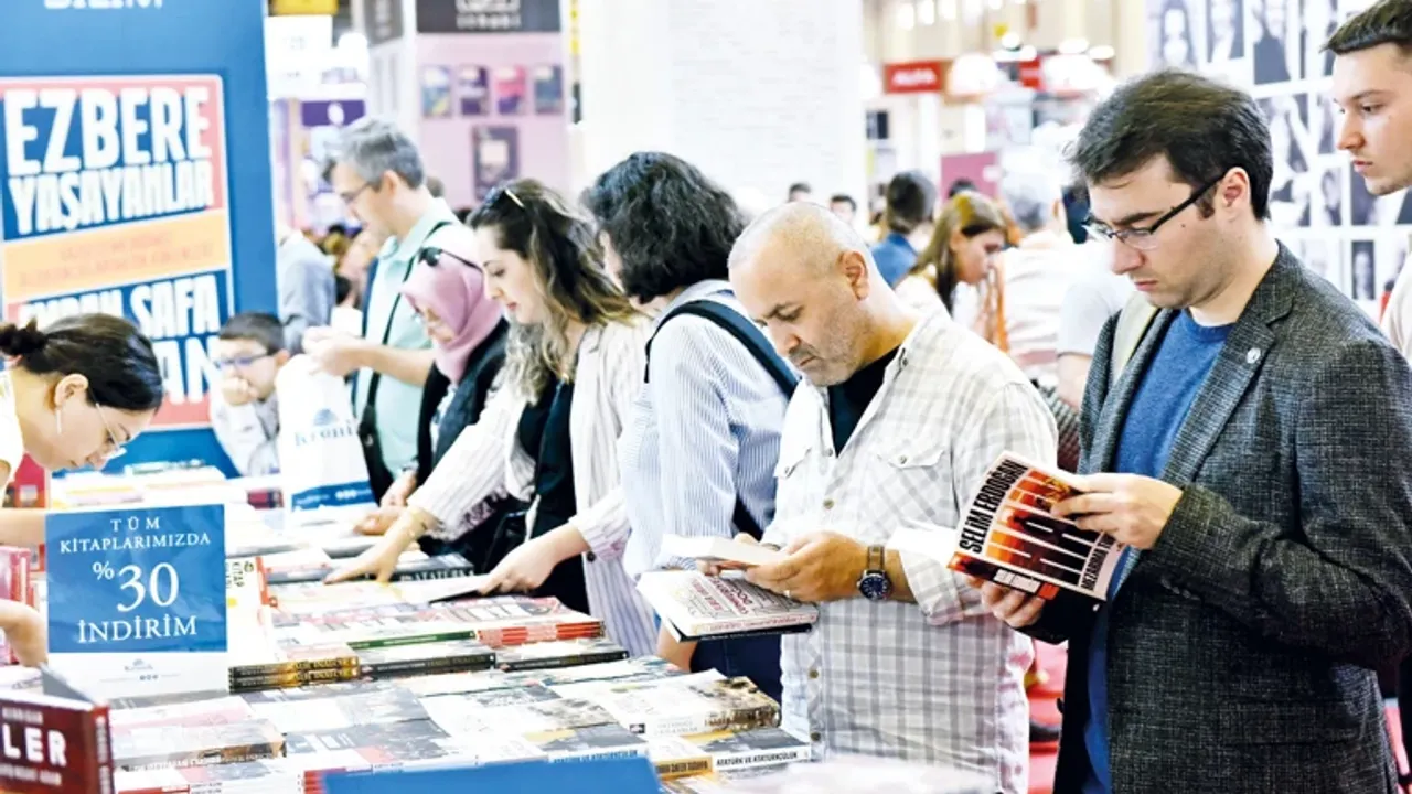Alaçatı Kitap Günleri başladı: Önemli isimleri bir araya getirecek