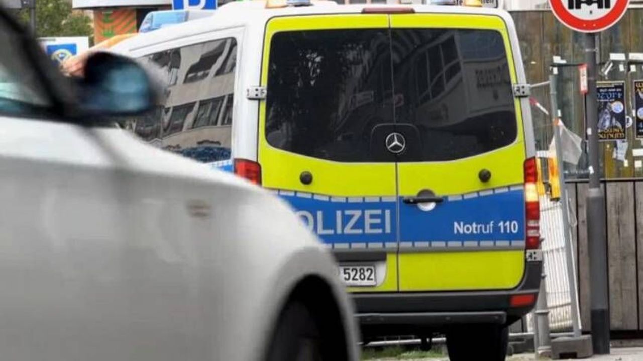 Almanya’da 12 eyalette Neonazi operasyonu
