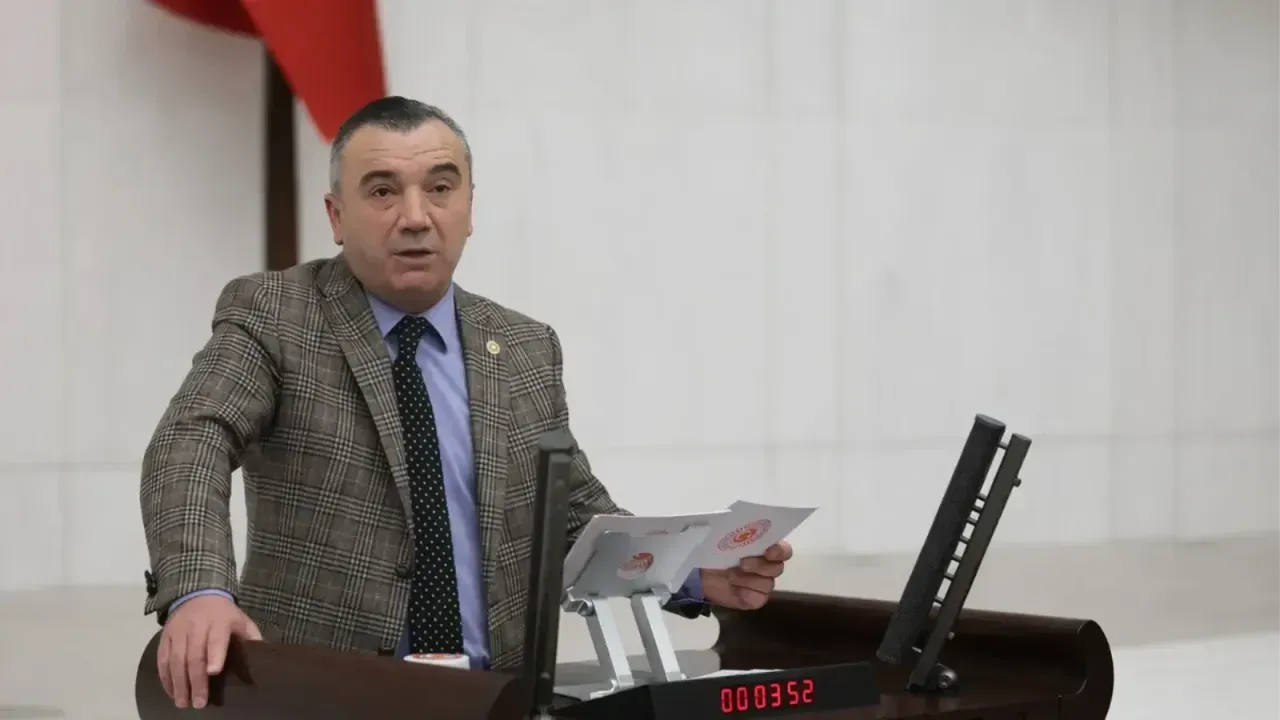 Anıtkabir'deki tartışmalı görüntüler meclis gündeminde