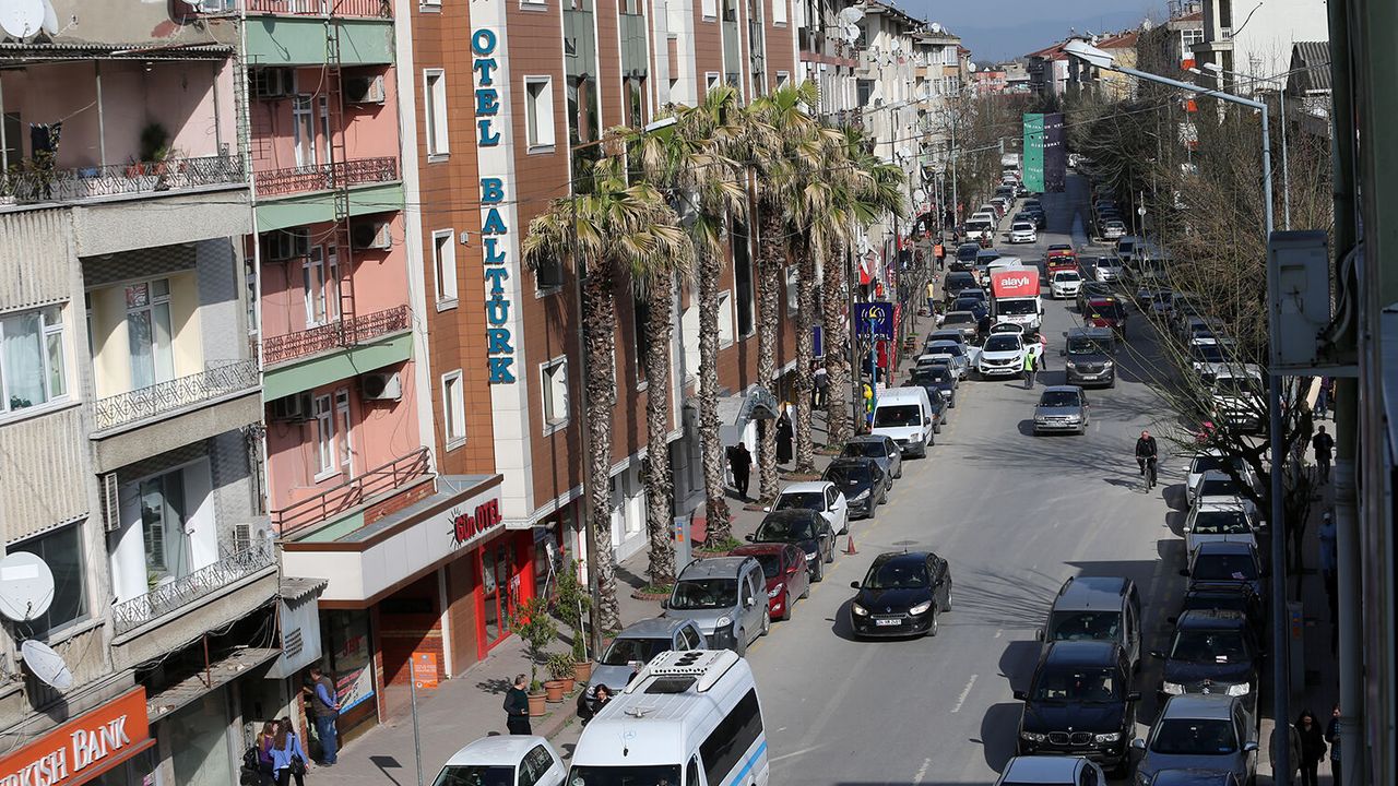 Ankara Caddesi Modern Bir Görünüme Kavuşuyor: Dekoratif Aydınlatma İhalesi Sonuçlandı