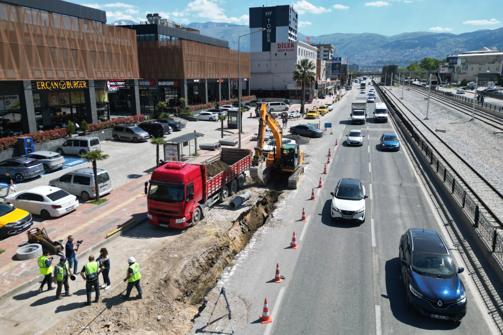 Bursa Büyükşehir Osmangazi’de altyapıyı güçlendiriyor