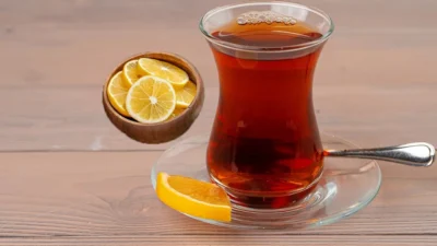 Çayı böyle içenler dikkat: Uzman uyardı!