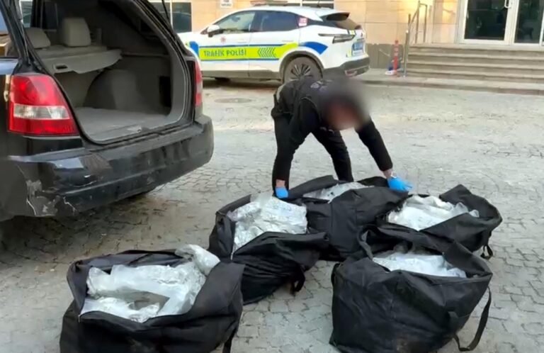 Cipte 90 kilo uyuşturucu!