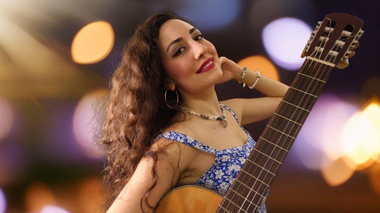 Doktor Müzisyen Ayşenur Gök’ün İlacı, Müzik