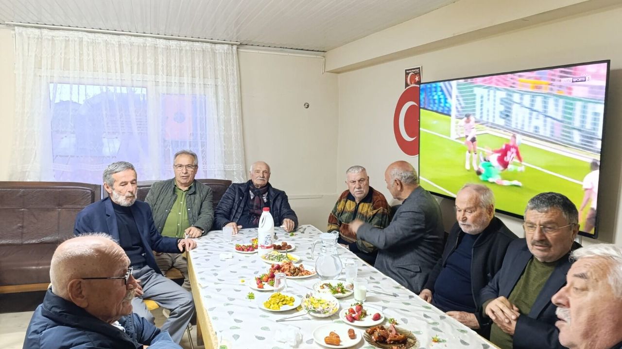 Eski başkanlar ''Sakaryaspor için varız'' dediler!
