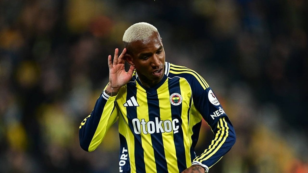 Fenerbahçe'ye Talisca damgası: Başakşehir'i 3 golle devirdi