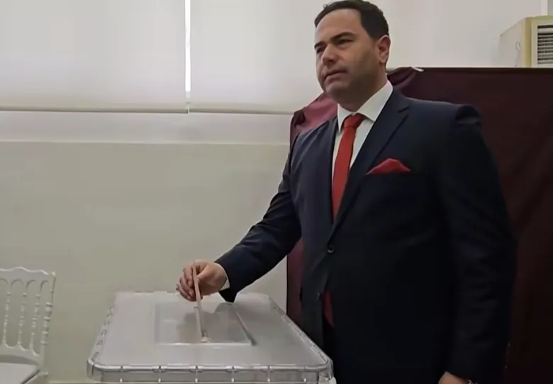 HARUN ÖZEN; İKİ OY FARKIYLA BAŞKAN