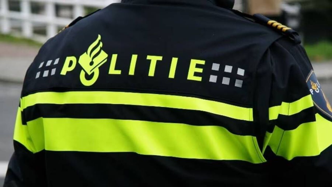 Hollanda’da cami imamına bıçaklı saldırı