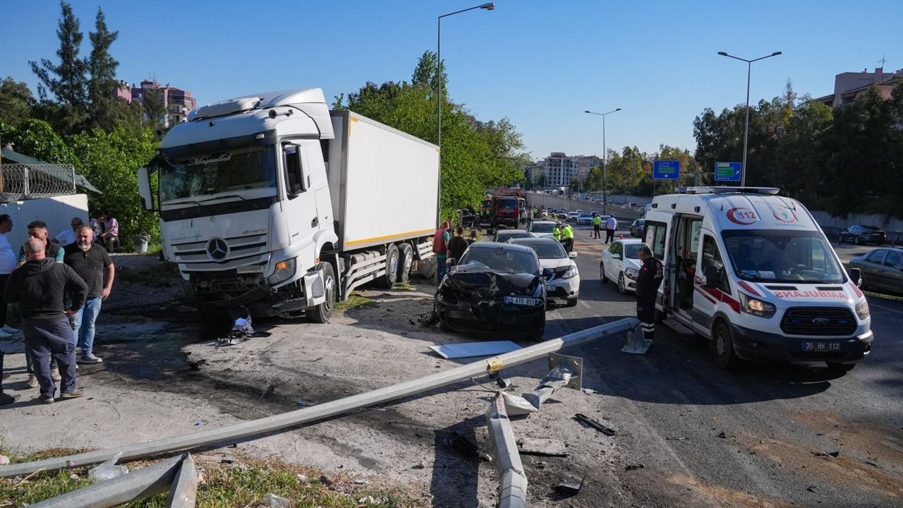 İzmir’de 3 yurttaş hayatını kaybetmişti: TIR faciasında mahkemeden yeni karar