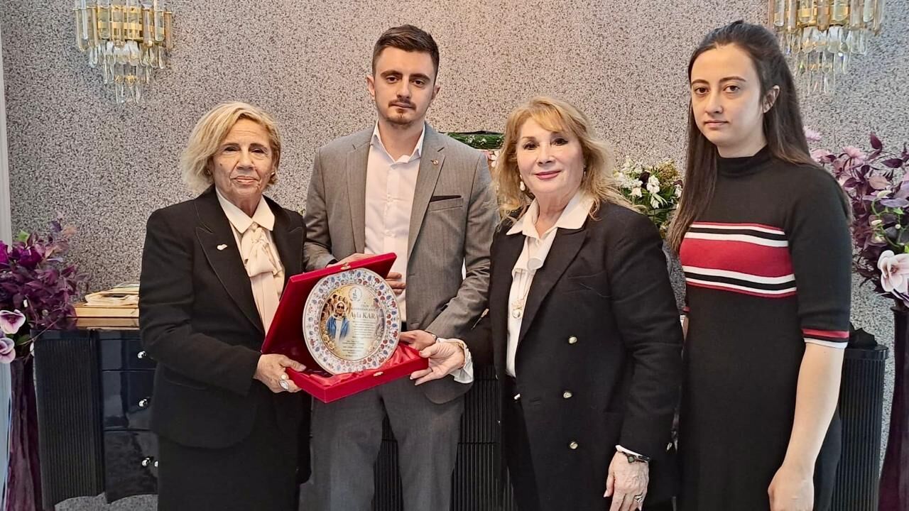 İzmir’den Ayla Kara’ya anlamlı vefa
