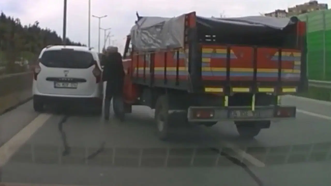 Kartal'da trafikte tartıştığı sürücünün aracına saldıran kamyon şoförüne 180 bin lira ceza