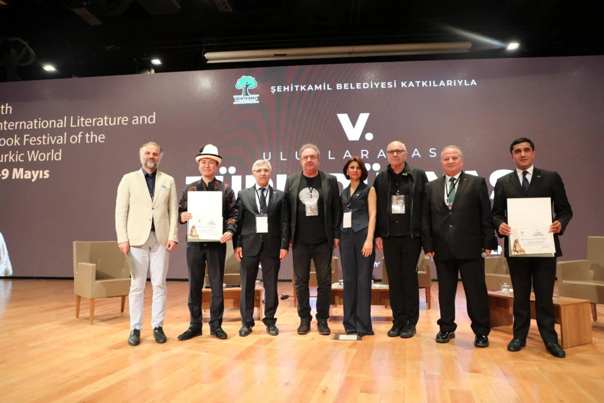 KKTC'li sanatçı Ceyhan Özyıldız'a “Hacı Bektaş-ı Veli” özel ödülü ...