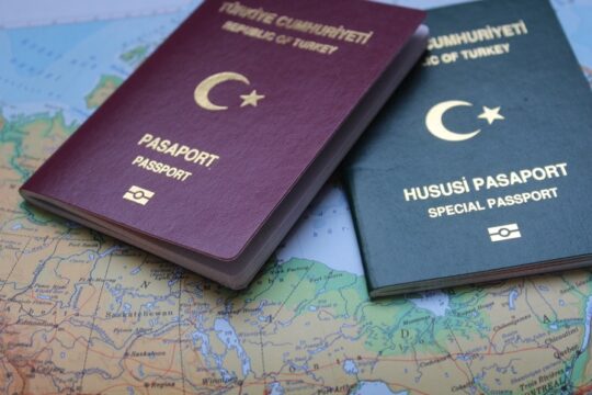 Özel okul öğretmenlerine yeşil pasaport verilecek mi? İşte detaylar…