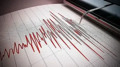 Şener Üşümezsoy’dan deprem açıklaması: “O bölge yeniden incelenmeli”