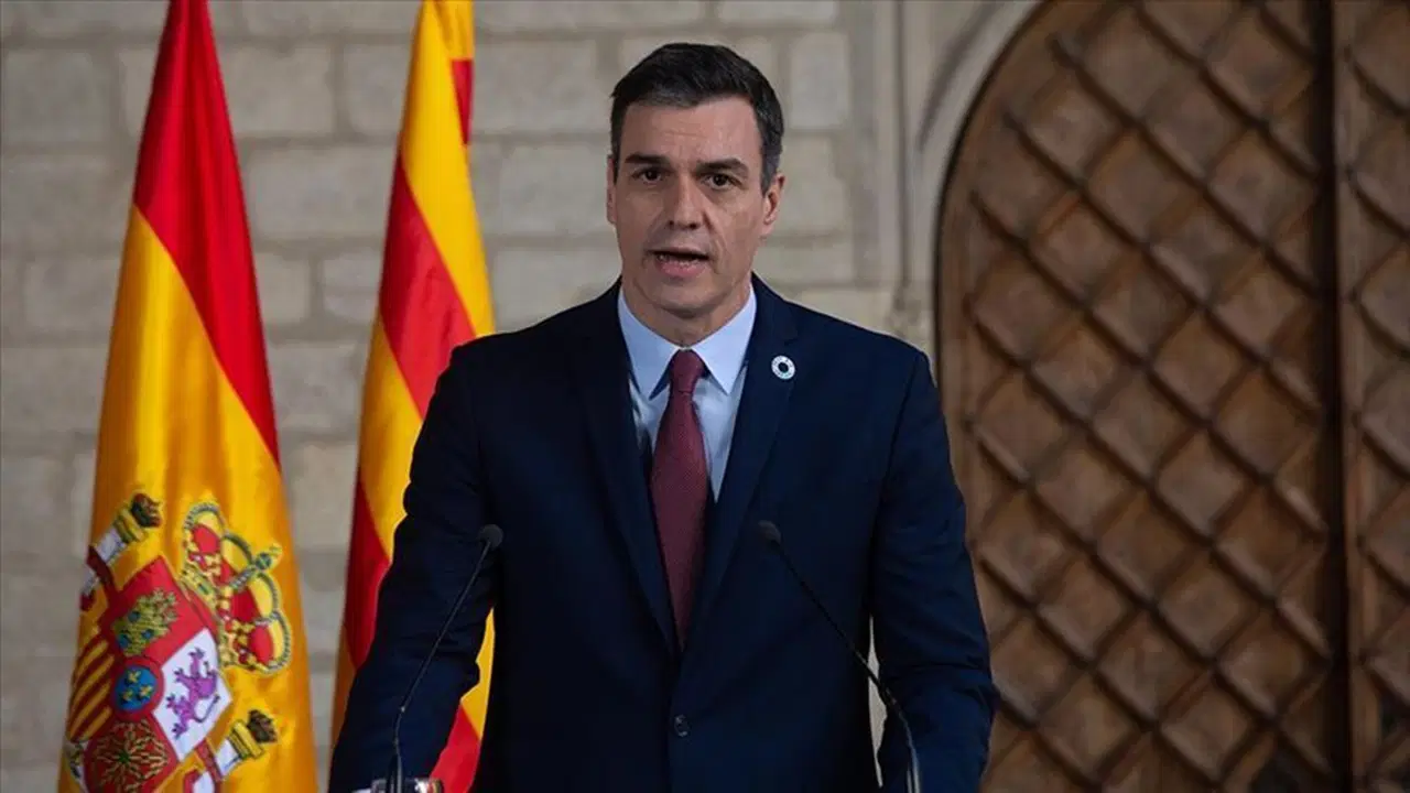 Son Dakika... İspanya Başbakanı Sanchez'i taşıyan uçak Ankara'ya acil iniş yaptı