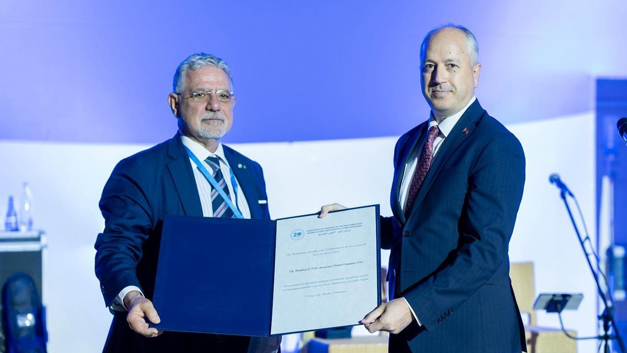 YTB’nin İnsani Diplomasi Vizyonuna Uluslararası Ödül