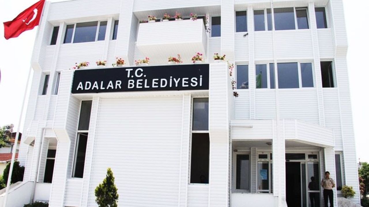 Adalar Belediyesi’ne operasyon: Başkan dahil 47 kişiye gözaltı kararı