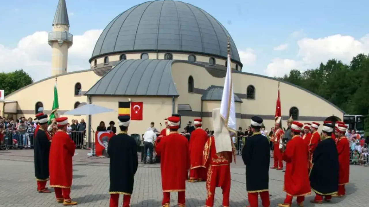 Belçika'da her 3 kişiden 1'i yabancı kökenli: Türkler en büyük topluluklar arasında