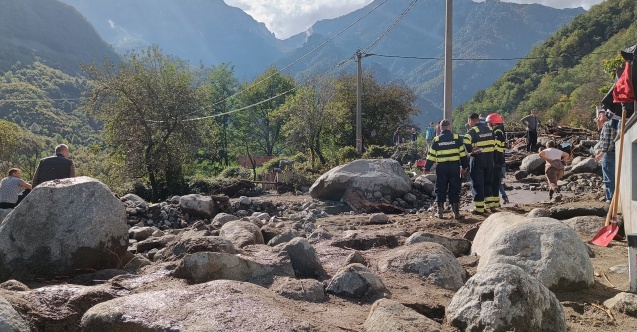 Bosna Hersek'teki afet bölgesinde çalışmalar sürüyor