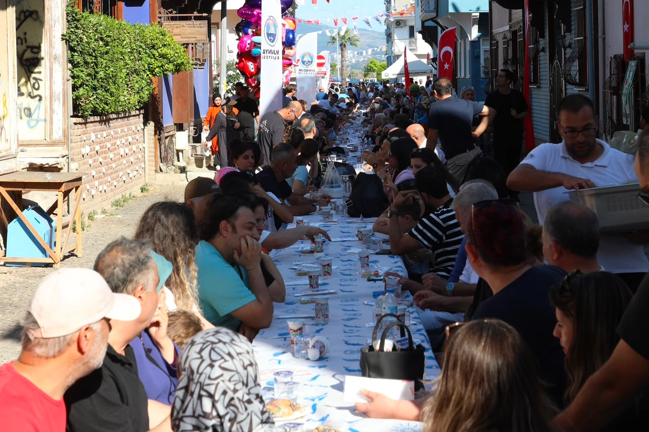 Bursa Mudanya’da "Babalar Günü" kutlaması