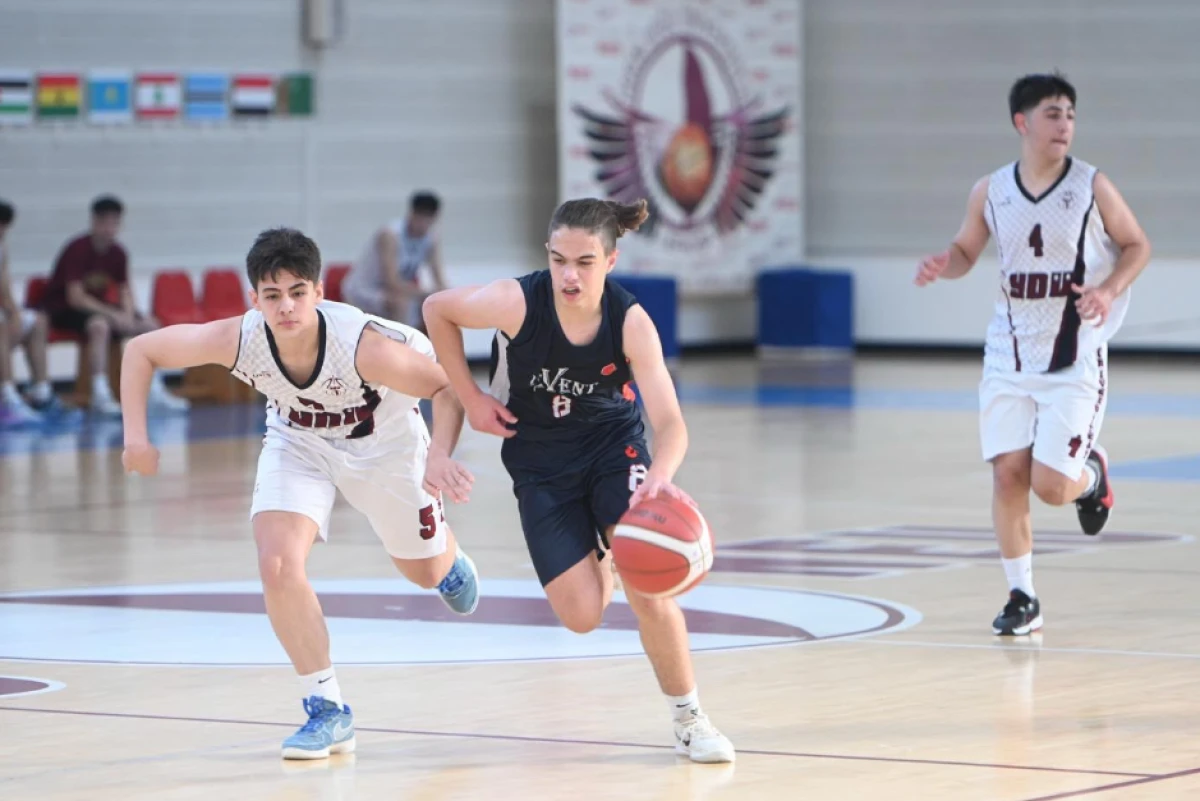 Damdelen Petrol U16 Erkekler Ligi Final Serisi’nde İlk Maç Yakın Doğu’nun