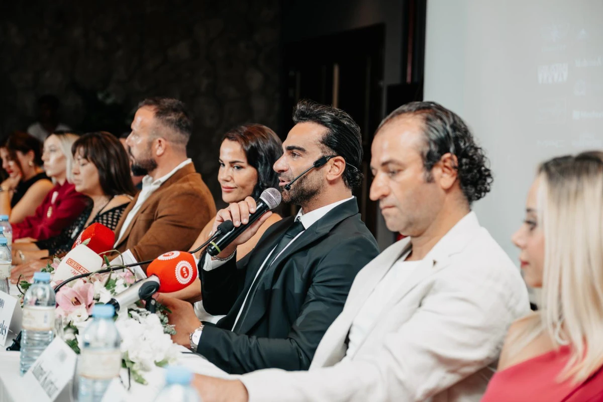 En Moda Uluslararası Ödül Töreni Basın Toplantısı Gerçekleştirildi