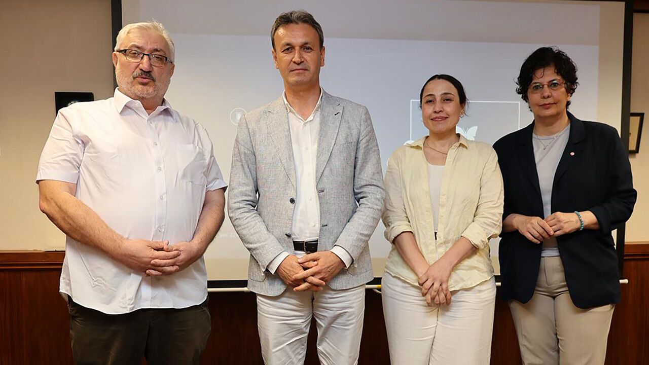 'Gençlik Atlası Uzman Projesi' Kapsamında Adana'dan Londra'ya Gençlik Köprüsü