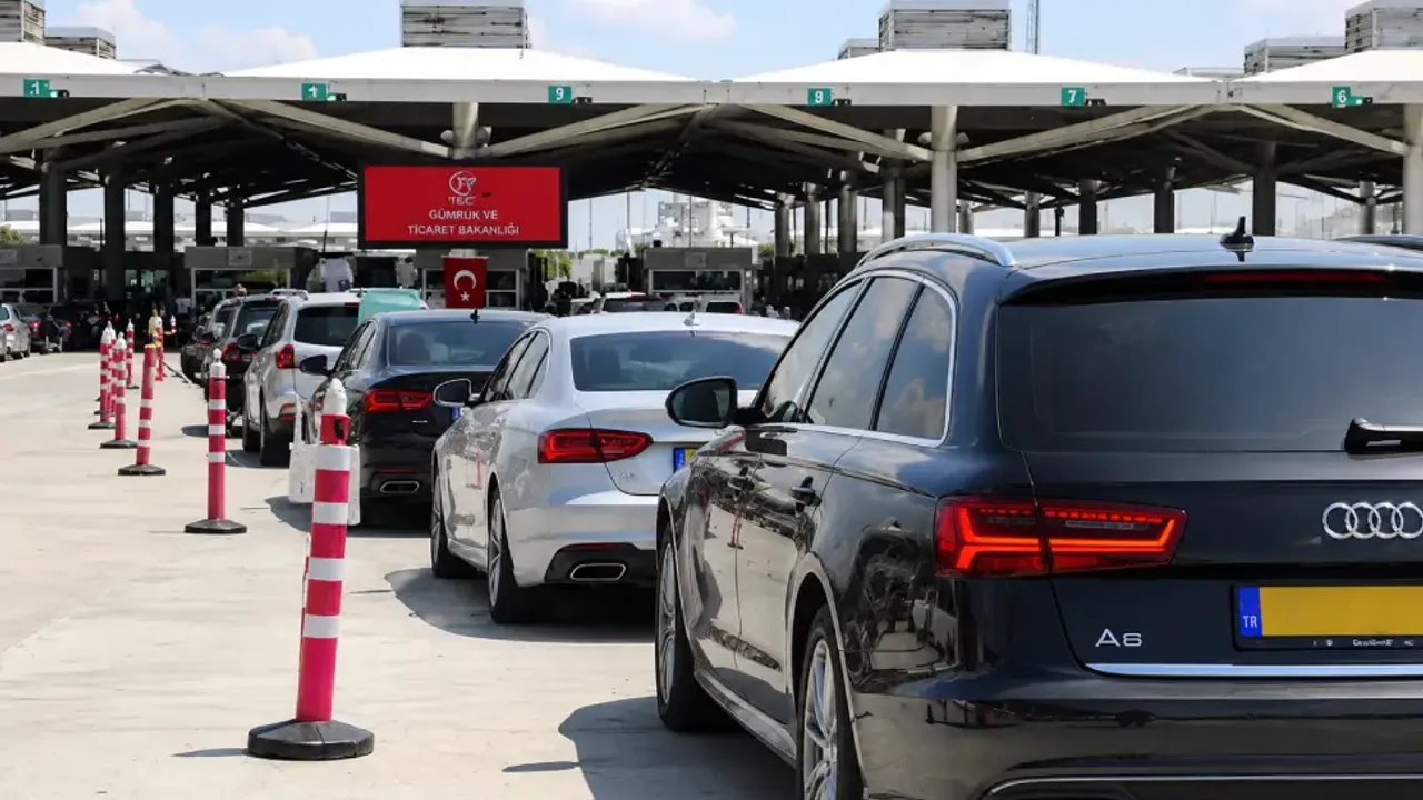Gurbetçiler dikkat: Türkiye'de yabancı plakalı aracı kimler kullanabilir?