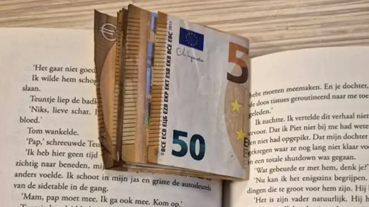 Hollanda’da kütüphaneye iade edilen kitabın içinden 300 euro çıktı