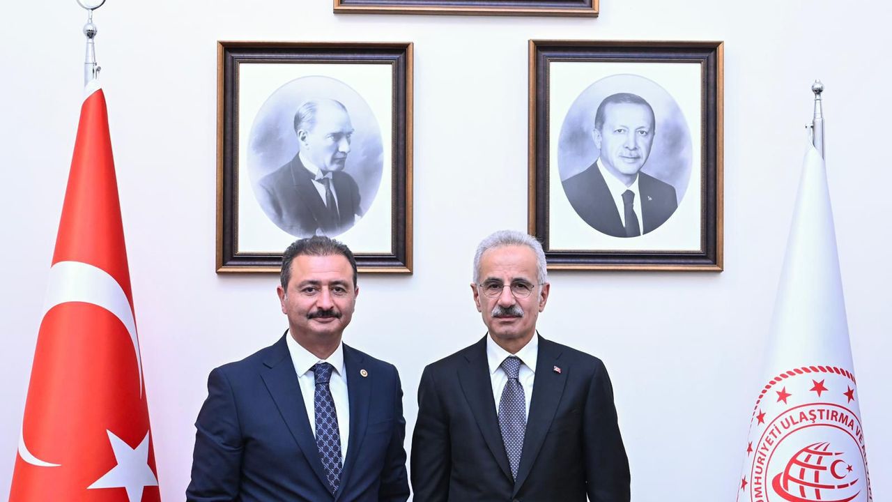 Tokat'ın Ulaşım Projelerine Ankara'da Yakın Takip Vekil Aldemir Bakan Uraloğlu İle Ulaşım Yatırımlarını Değerlendirdi